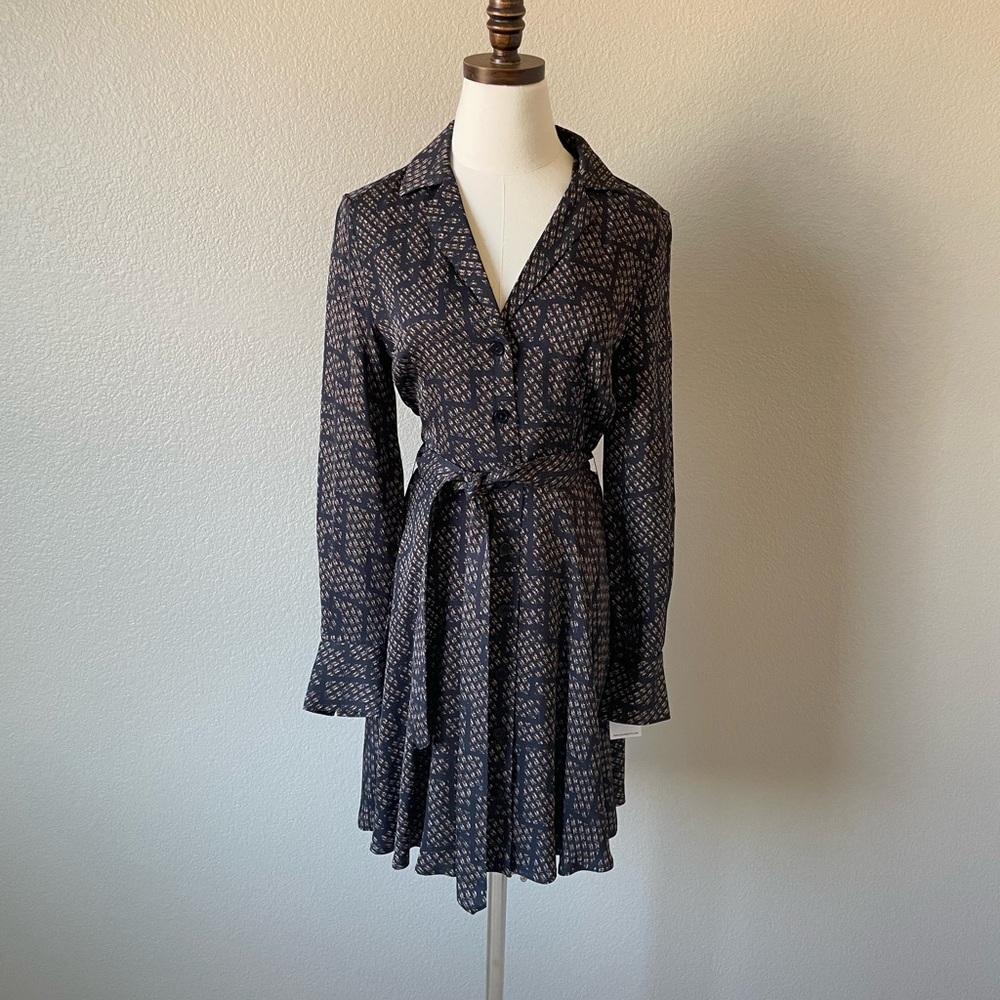 Equipment Yarrowe Belted Shirt Dress, Size 4 - Picture 10 of 10